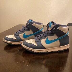Nike dunk high top. Big kids size 6. White diffused blue blue lightning.